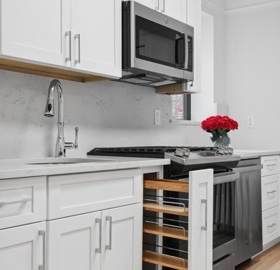 04_575RiversideDr_177004_Kitchen_LowRes